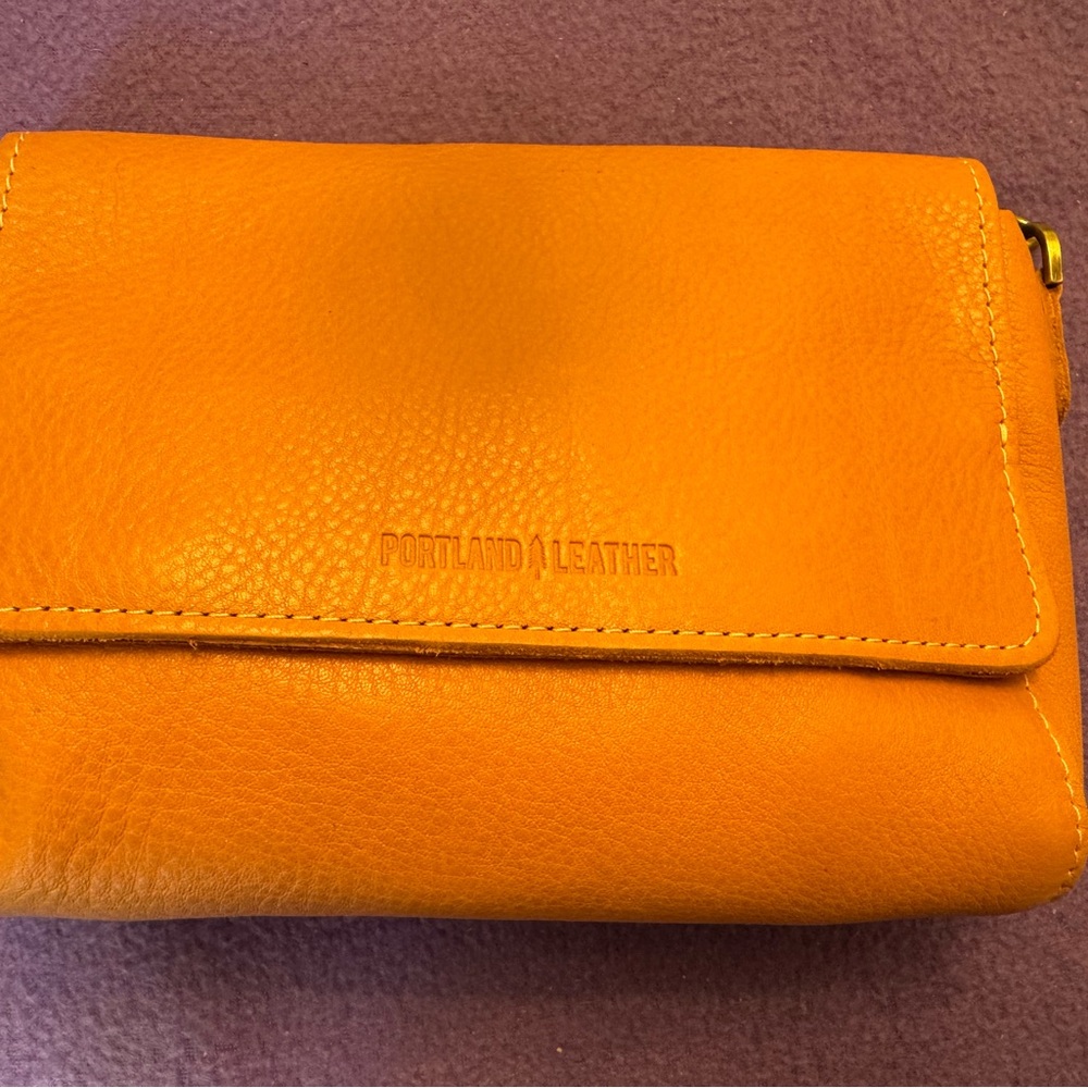 Portland Leather Guava medium metro, discontinued color